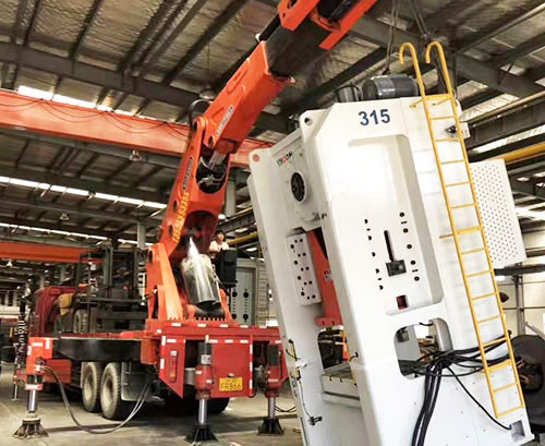 点军附近随车吊出租，轻松解决运输难题