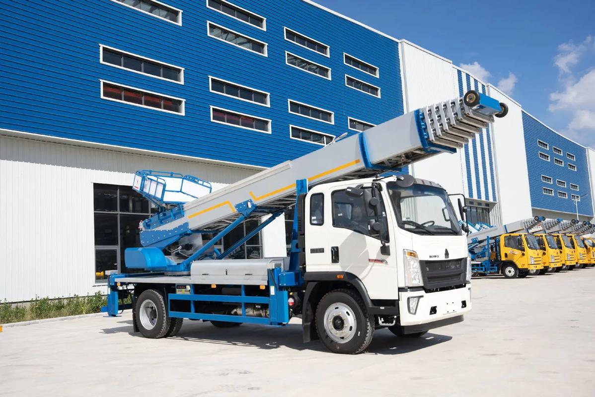 点军出租云梯车高空作业车 建筑垃圾搬运